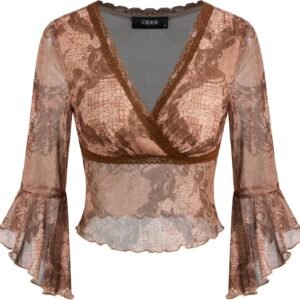 Knit V-Neck Graphic Middle Sleeve Crop Top