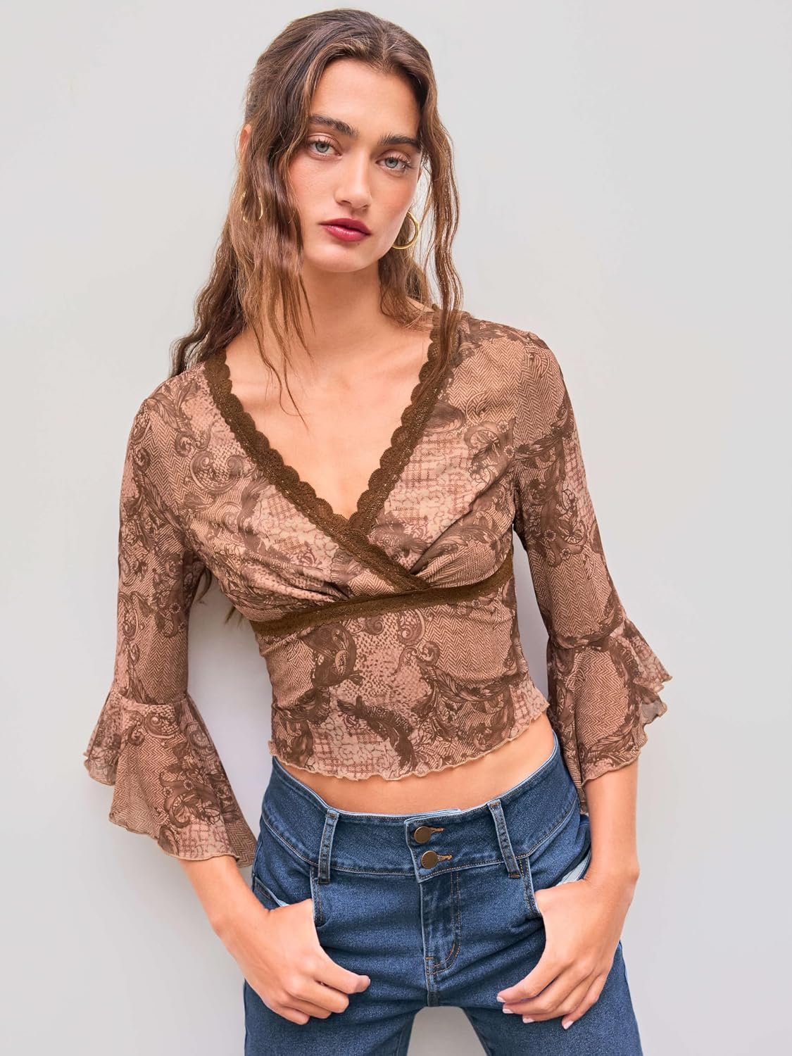 Knit V-Neck Graphic Middle Sleeve Crop Top - Image 2